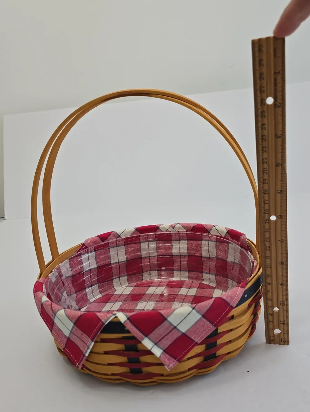 Longaberger 2002  All American Casserole Basket With Liner Protector